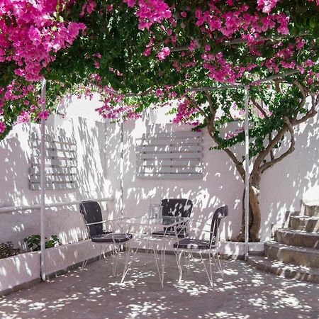 White Haven Cave Home Мессария Экстерьер фото